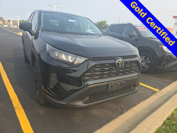 2022 Toyota RAV4 LE