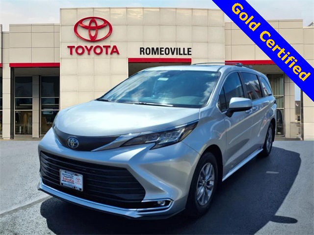 2023 Toyota Sienna XLE