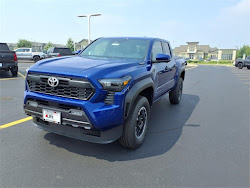 2025 Toyota Tacoma Hybrid TRD Off Road