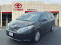 2017 Toyota Sienna LE