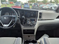 2017 Toyota Sienna LE