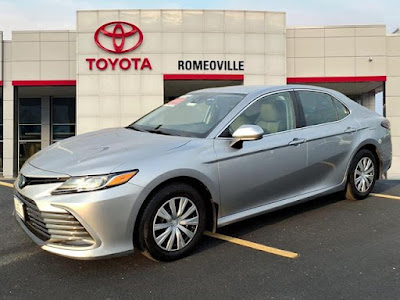 2023 Toyota Camry Hybrid