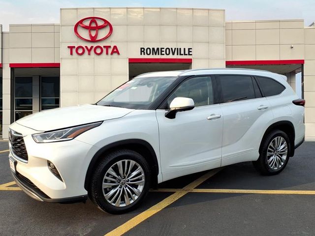 2022 Toyota Highlander Platinum