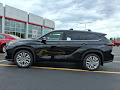 2025 Toyota Highlander Platinum