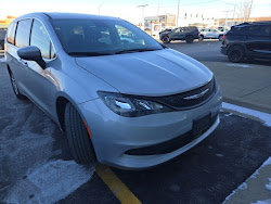 2023 Chrysler Voyager LX