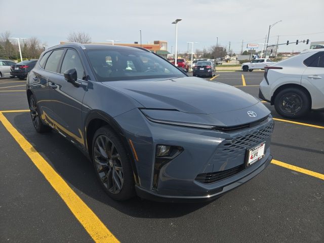 2025 Toyota Crown Signia Limited