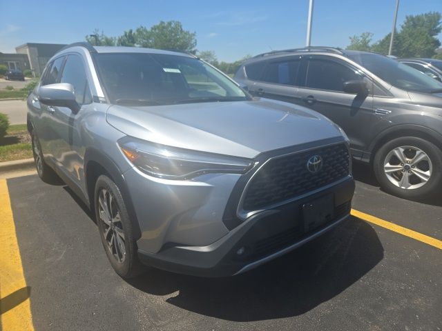 2022 Toyota Corolla Cross XLE