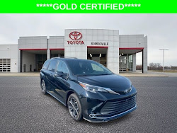 2025 Toyota Sienna Platinum