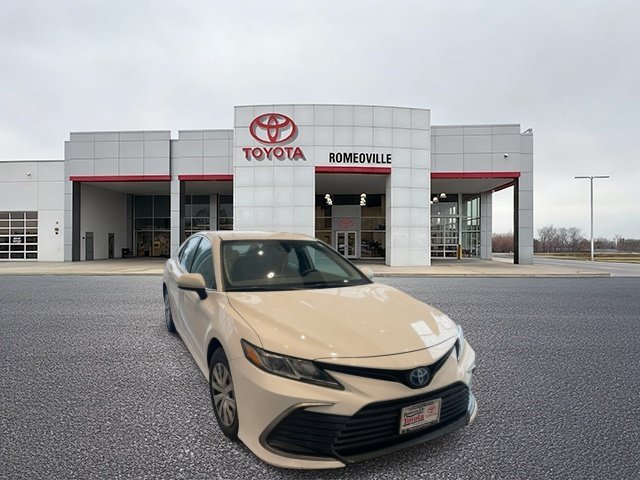 2023 Toyota Camry Hybrid LE