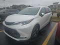 2025 Toyota Sienna Platinum